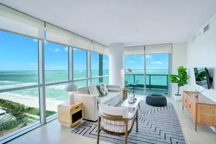 Modern Geometry at Monte Carlo Miami Beach