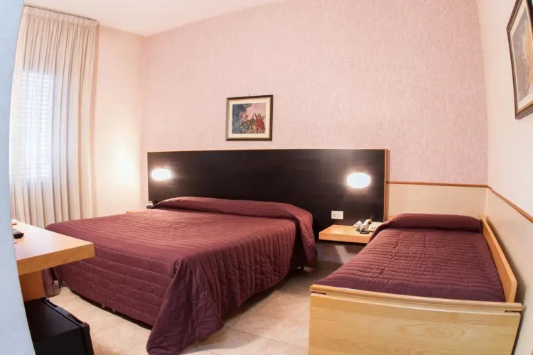 Antum Hotel