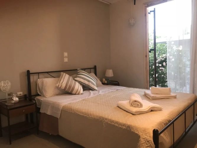 3 Bedrooms Cottage