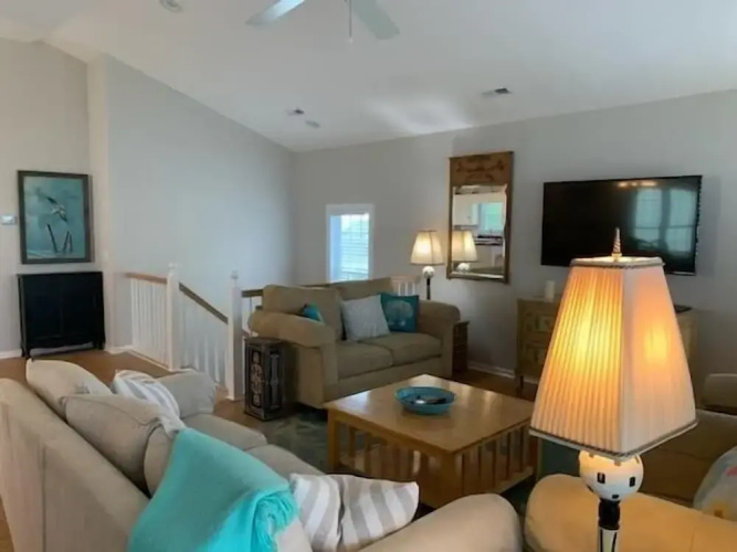Absolute Bliss Private 4 Bedroom Home by RedAwning