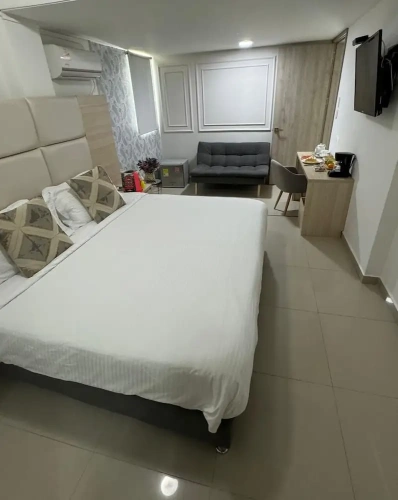 Deluxe Suite