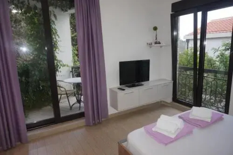 Apartments Minja Nerin