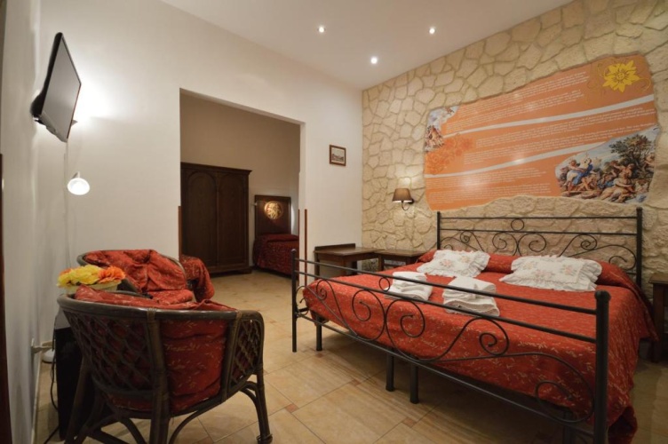 Standard Quadruple room