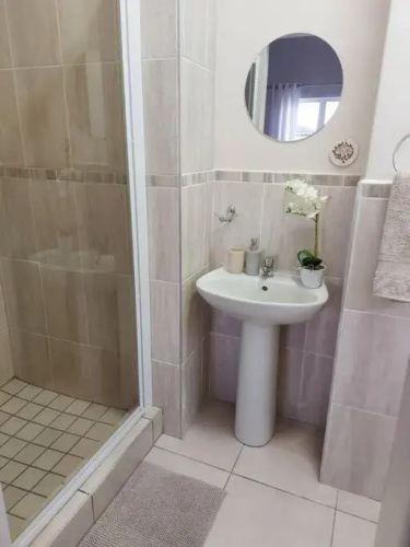 Flower Route House