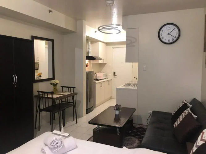 Centropolis Deluxe Couple Suite