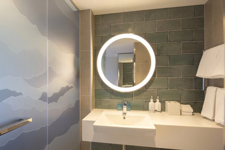 Holiday Inn Express & Suites Queenstown photo 11