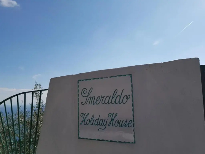 Smeraldo Holiday House