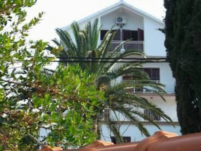 Raviola Apartments