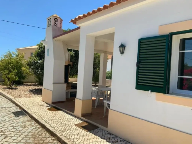3 Bedrooms Cottage