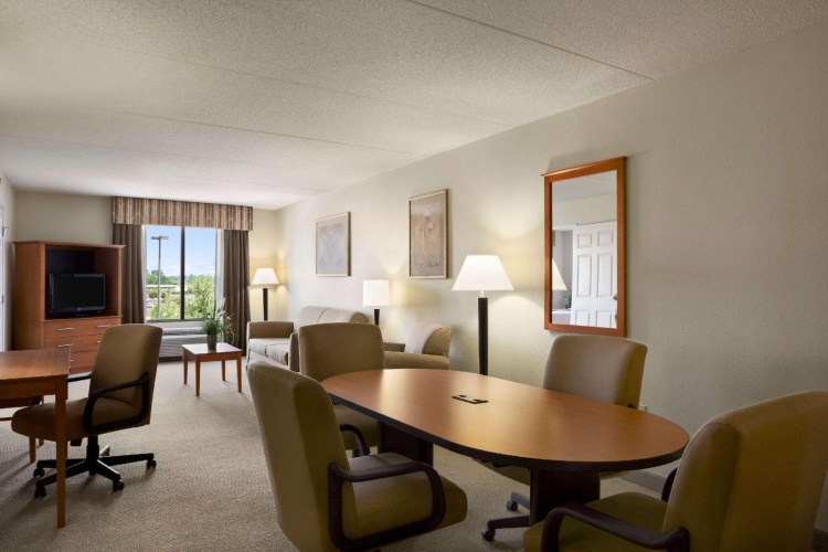 1 Bedroom Deluxe Double Suite