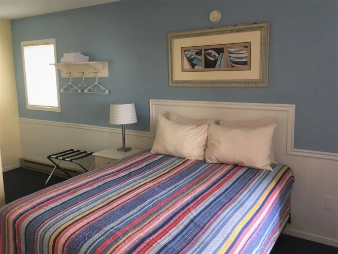 Harbor's Edge Motel