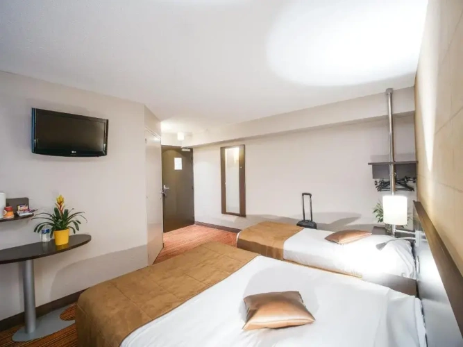 Standard Triple room