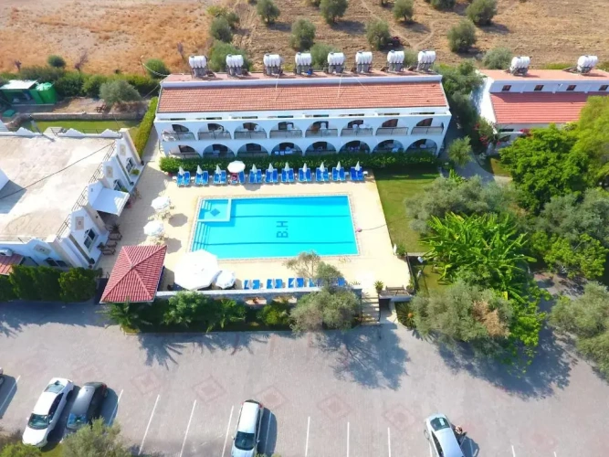 Standard Double room with pool view