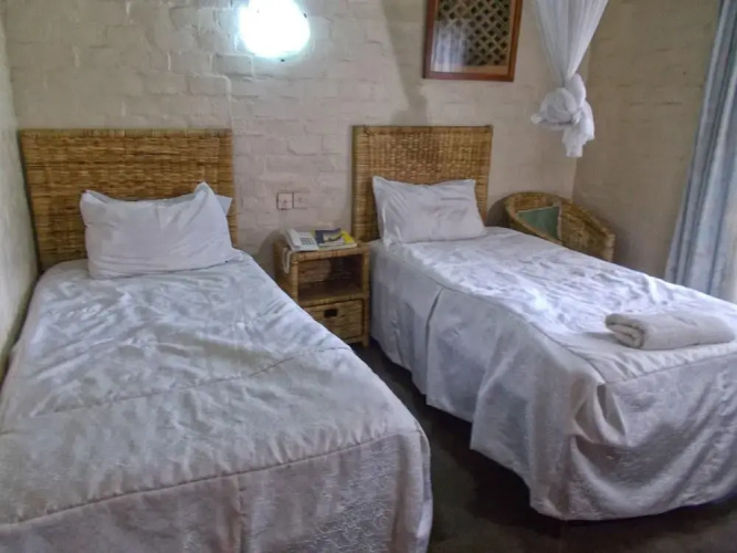 Ndeke Hotel