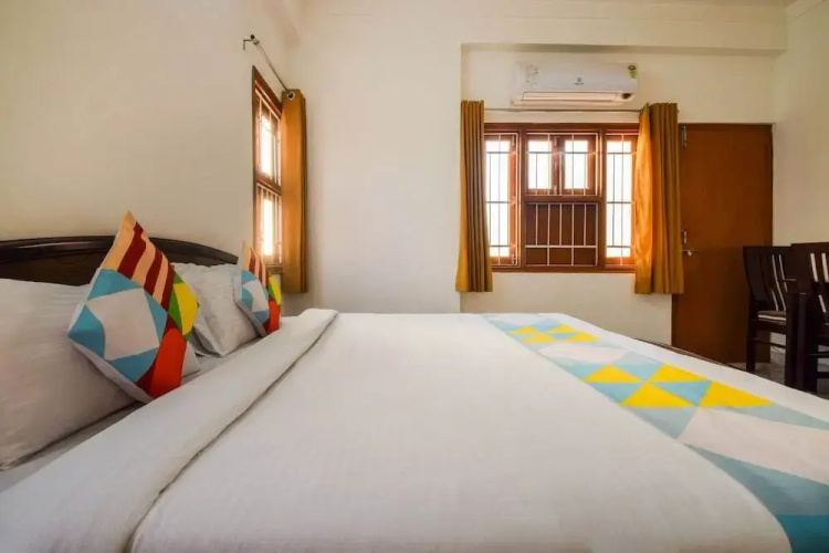 Mangal Apartment by OYO Rooms