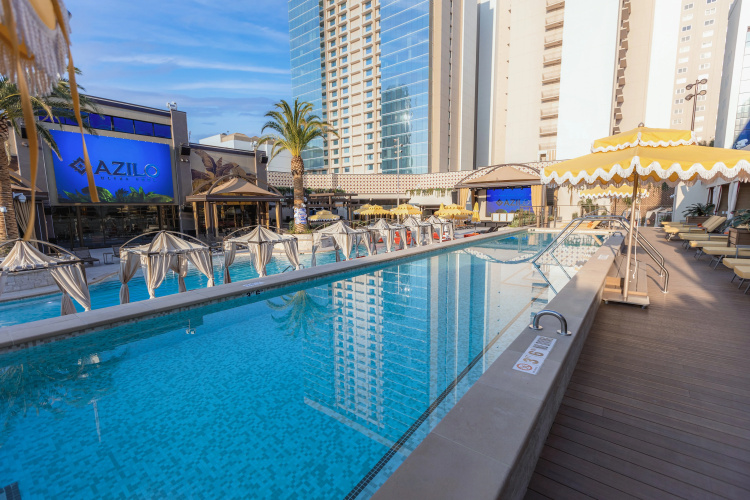 SAHARA Las Vegas photo 22