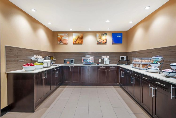 Comfort Inn And Suites Calgary Airport North photo 26