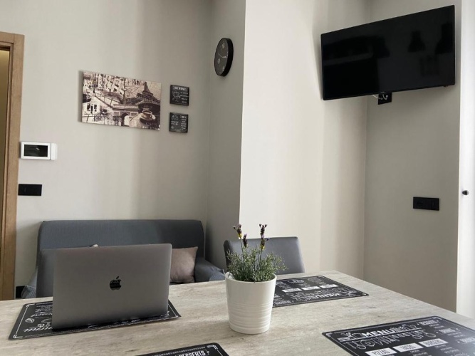 2 Bedrooms Cottage