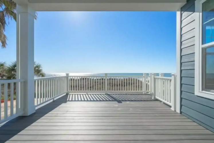 Baileys Blue Ocean View