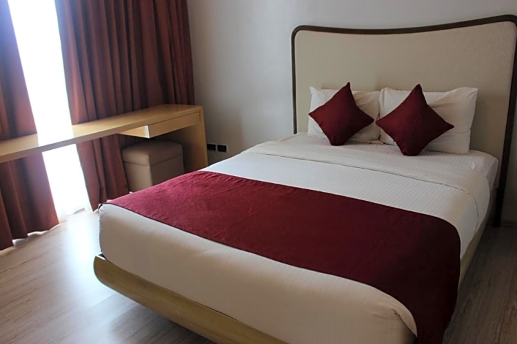 Suite with balcony