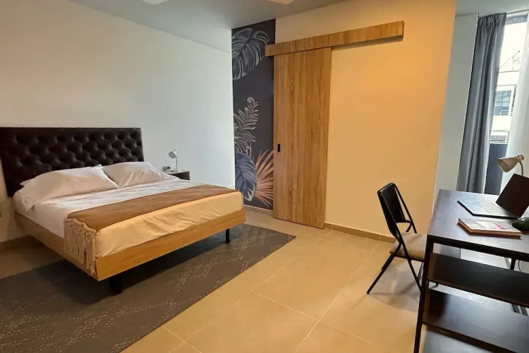 Hotel Star 37 Av