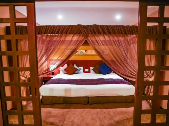 1 Bedroom Suite