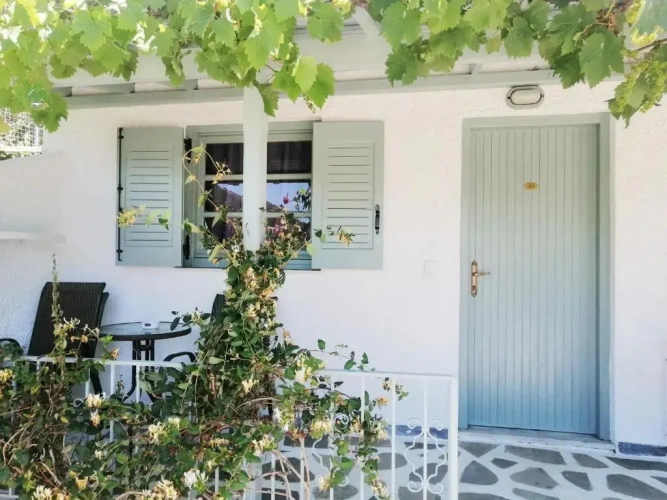 Studio with balcony