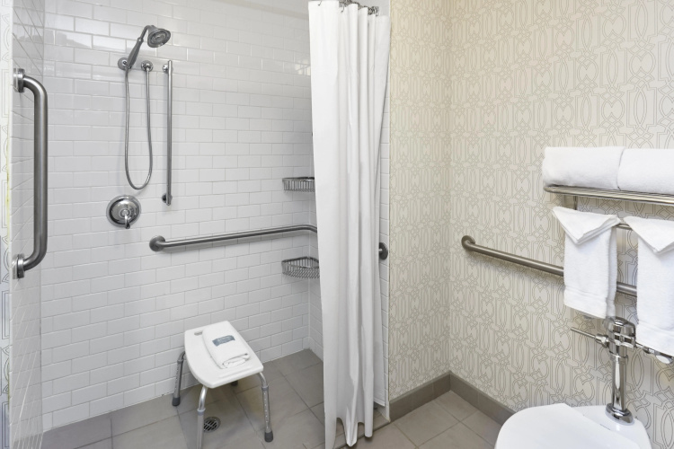 Hotel Cass - A Holiday Inn Express at Magnificent Mile photo 10