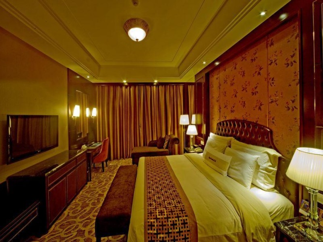 Executive Suite with river view