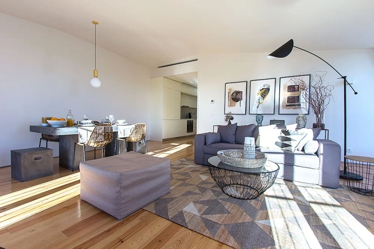 3 Bedrooms Luxury Apartment