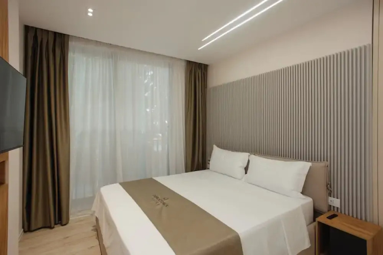 DownTown Hotel