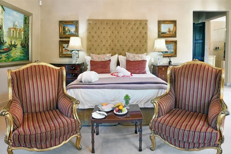 Suite with balcony