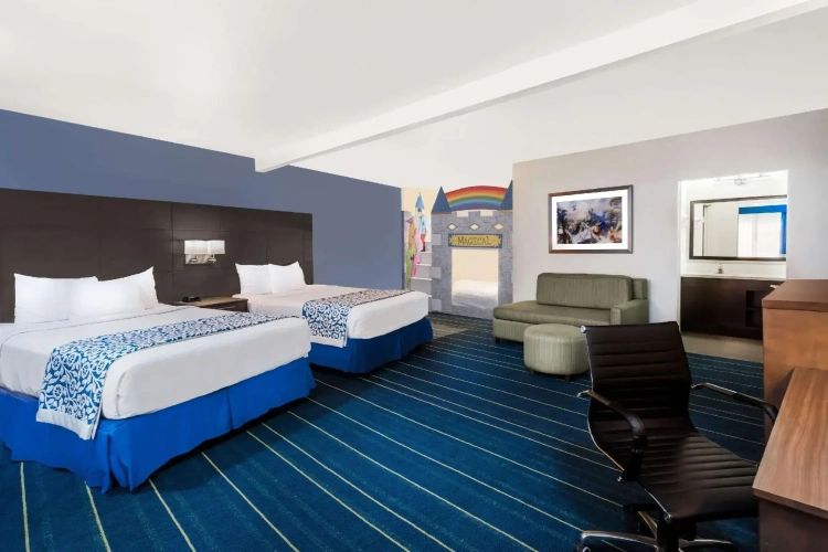 Standard Quadruple room