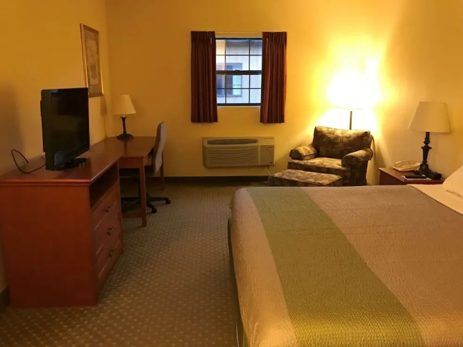 Budget Host Patriot Inn