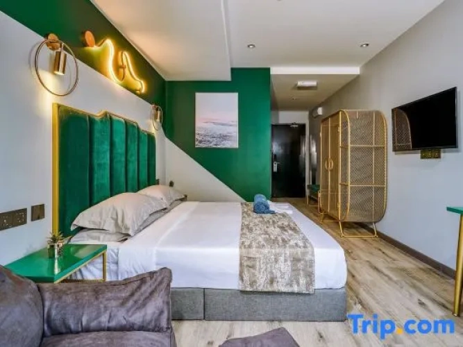 Deluxe Double room with balcony