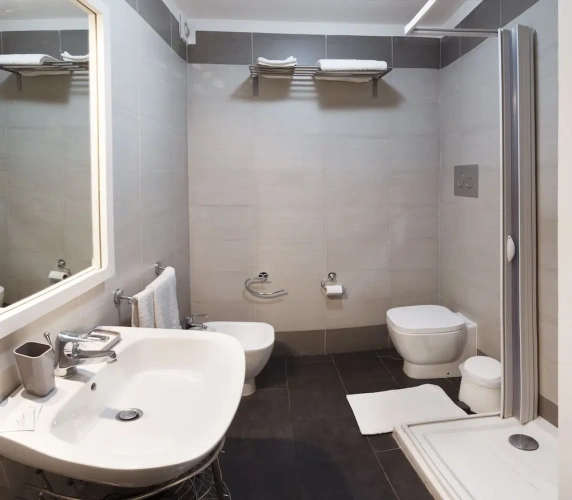 Classic Double room with city view