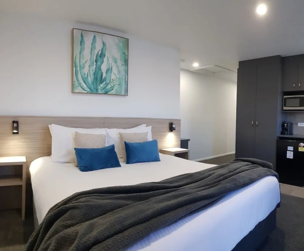 Deluxe Double room with partial ocean view