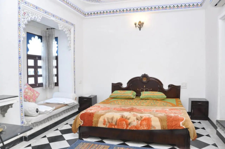 Hotel Gangaur Palace