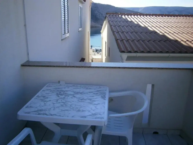 1 Bedroom Apartment with balcony