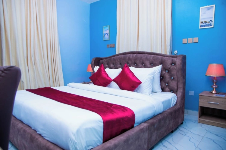 2 Bedrooms Suite