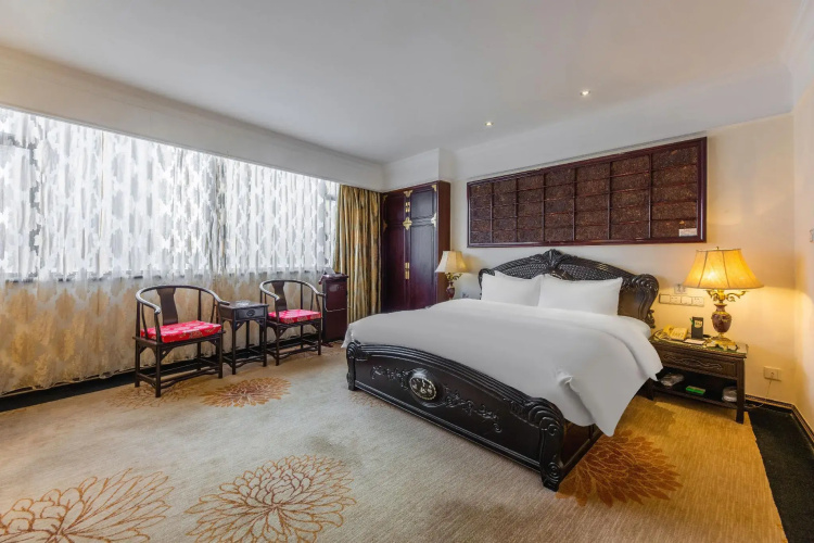 Jindu Crown Hotel
