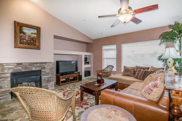 Camden - 3 Br Home