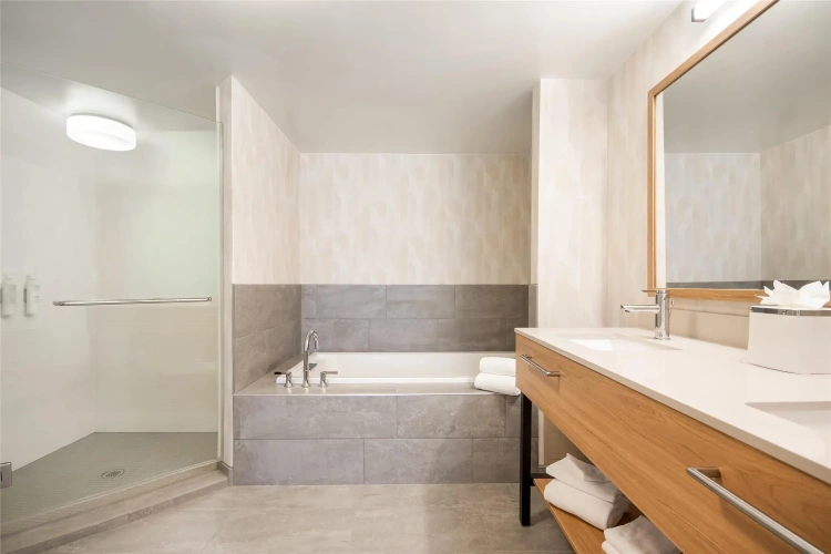 Double Suite