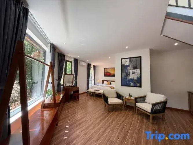 2 Bedrooms Villa