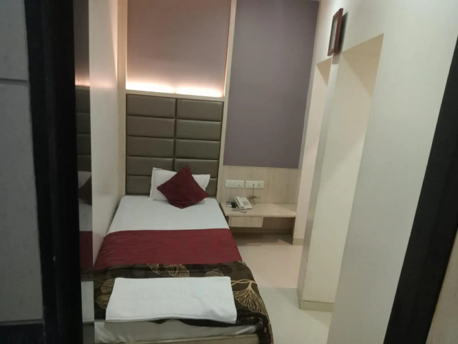 Hotel One up