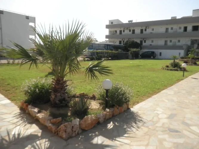 Superior Studio with balcony and with garden view