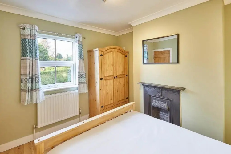 Host Stay Holmedene