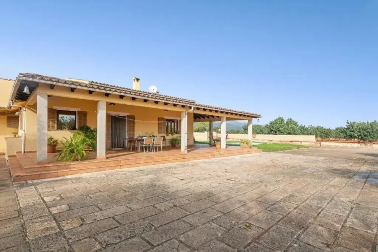 2 Bedrooms Cottage
