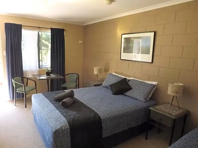 Standard Twin room with view