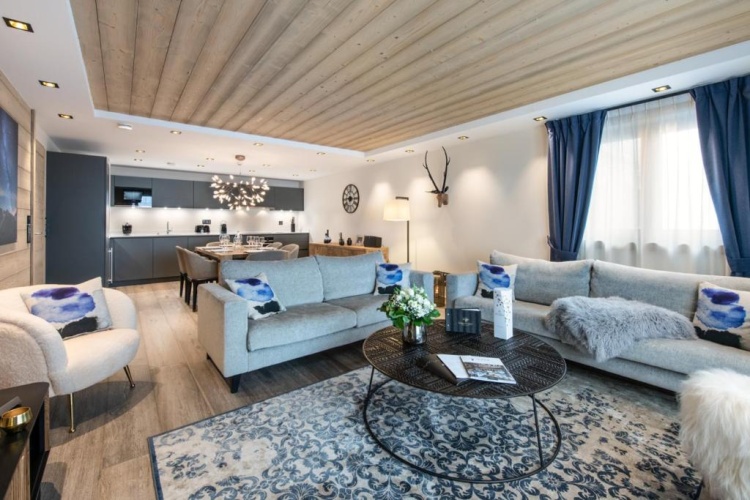 3 Bedrooms Apartment